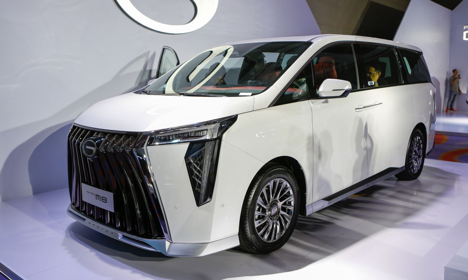 GAC M8 - MPV cỡ lớn Trung Quốc giá 1,7-2,2 tỷ đồng